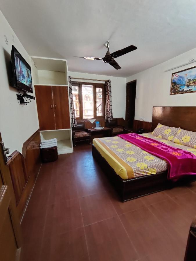 Hotel Alankar Manāli Kültér fotó