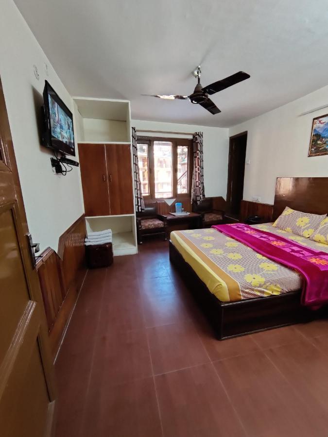 Hotel Alankar Manāli Kültér fotó